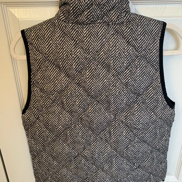 J Crew vest/Jacket- black stripes - size XS - Picture 4 of 4